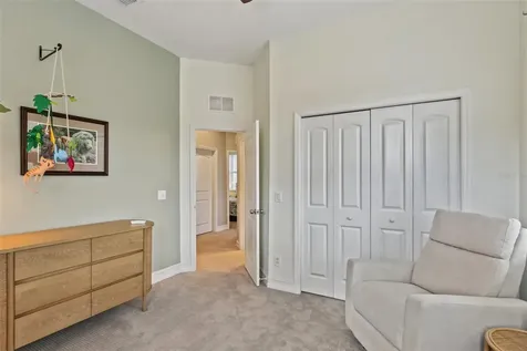 510 33rd Avenue N St Petersburg FL 33704