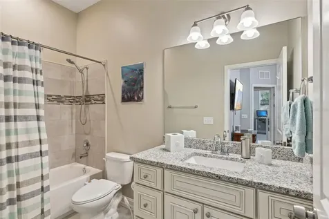 510 33rd Avenue N St Petersburg FL 33704