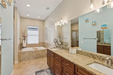 510 33rd Avenue N St Petersburg FL 33704