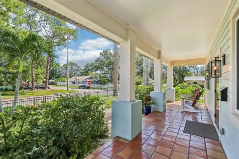 510 33rd Avenue N St Petersburg FL 33704