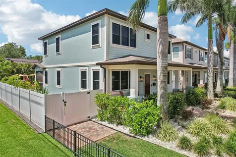 510 33rd Avenue N St Petersburg FL 33704