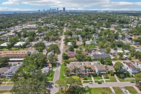 510 33rd Avenue N St Petersburg FL 33704