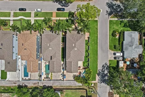 510 33rd Avenue N St Petersburg FL 33704