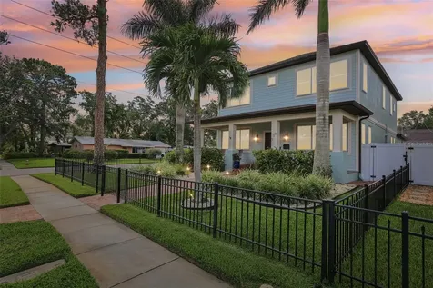 510 33rd Avenue N St Petersburg FL 33704