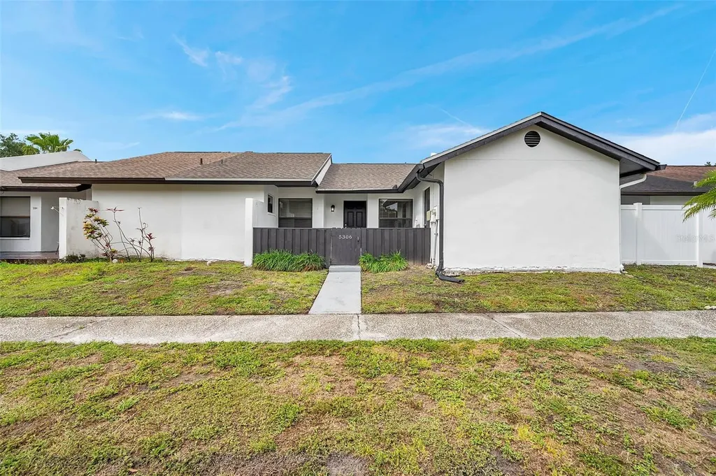 5306 Marlwood Court Tampa FL 33624