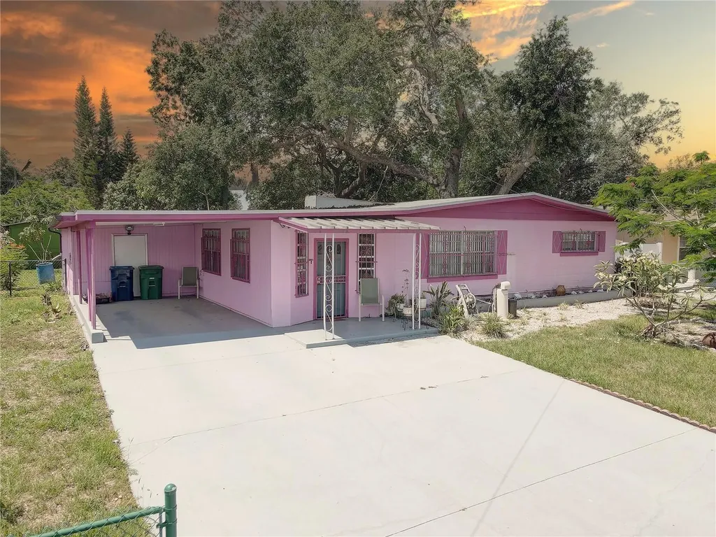 3104 W Powhatan Avenue Tampa FL 33614