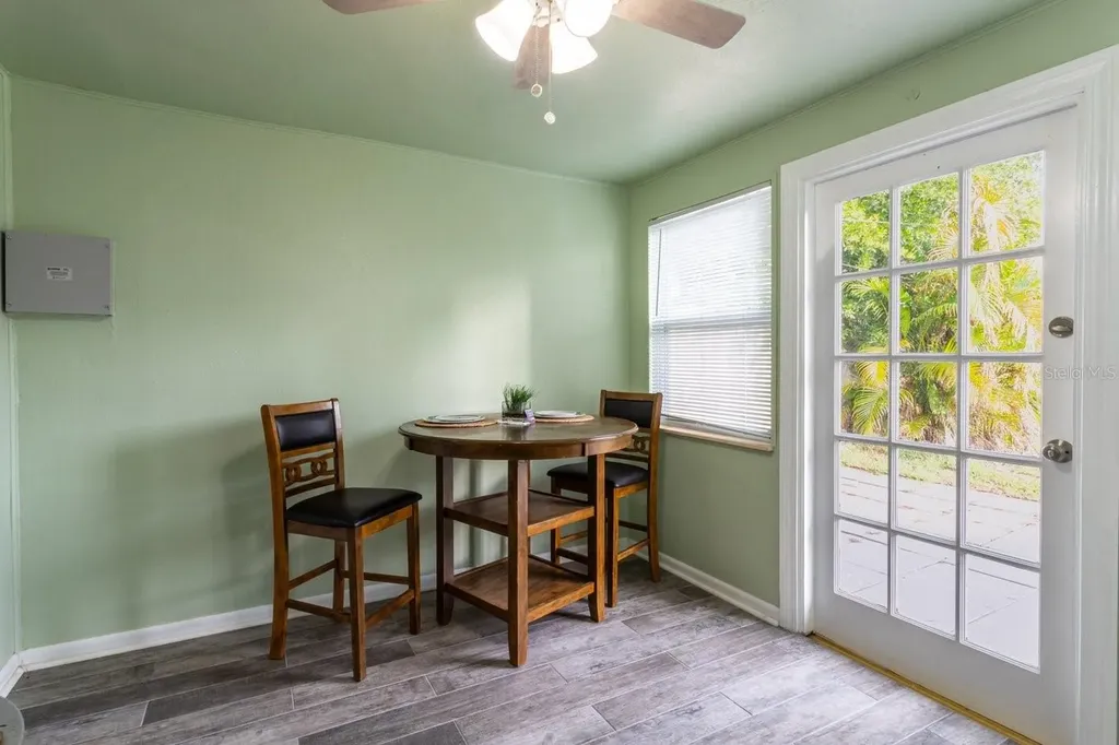 4611 17th Avenue N St Petersburg FL 33713