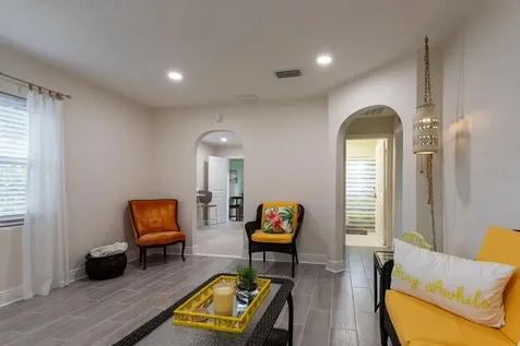 4611 17th Avenue N St Petersburg FL 33713