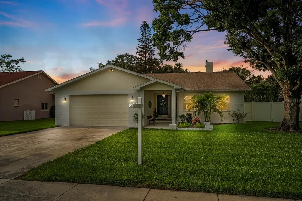 1562 Coastal Place Dunedin FL 34698