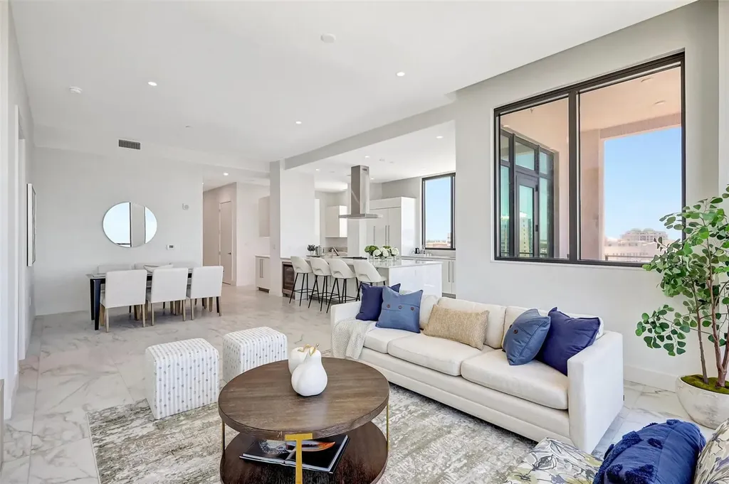 33 S Palm Avenue Sarasota FL 34236