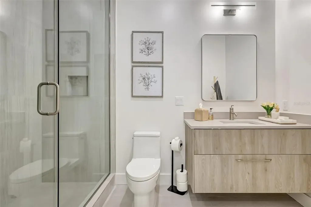 33 S Palm Avenue Sarasota FL 34236