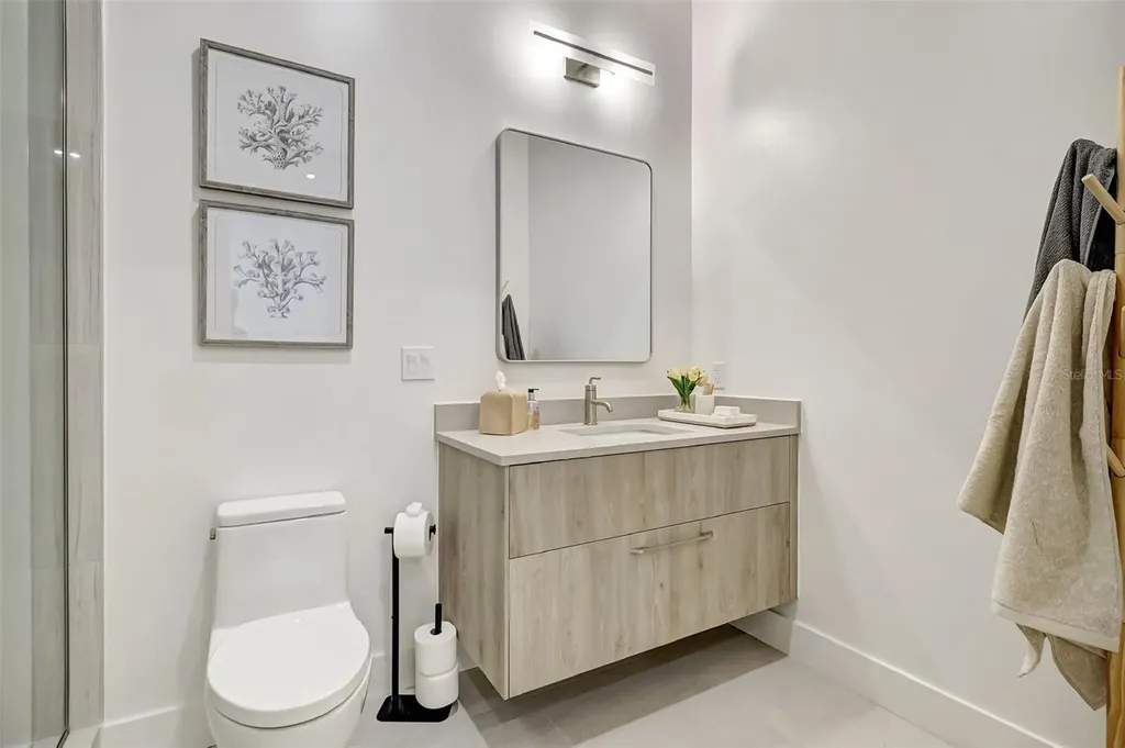 33 S Palm Avenue Sarasota FL 34236