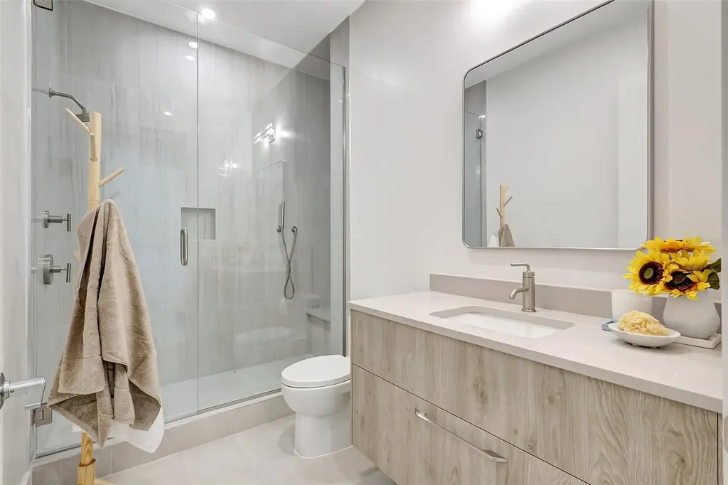 33 S Palm Avenue Sarasota FL 34236