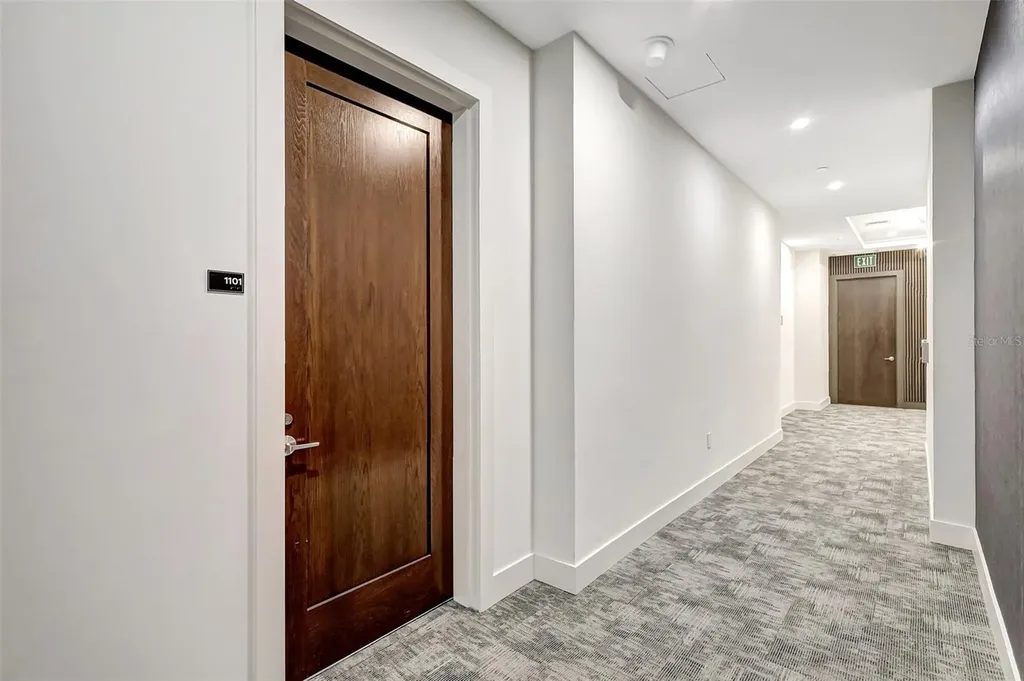 33 S Palm Avenue Sarasota FL 34236