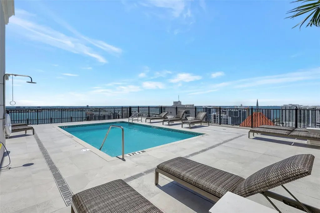 33 S Palm Avenue Sarasota FL 34236