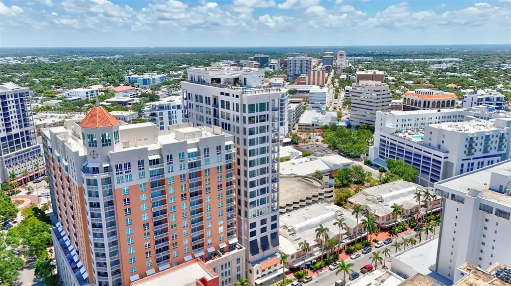 33 S Palm Avenue Sarasota FL 34236