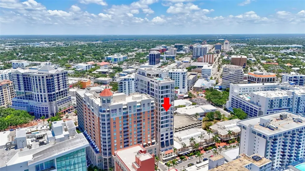 33 S Palm Avenue Sarasota FL 34236