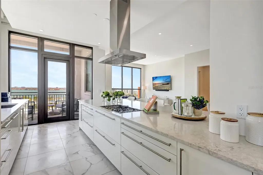 33 S Palm Avenue Sarasota FL 34236