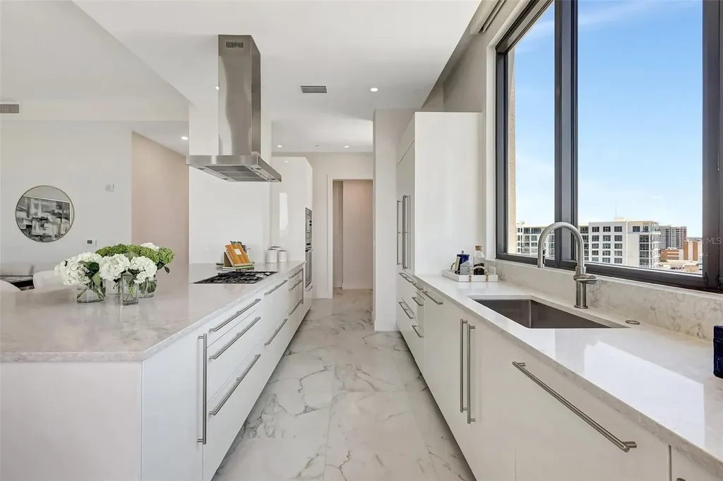 33 S Palm Avenue Sarasota FL 34236