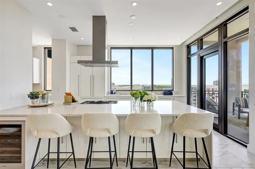 33 S Palm Avenue Sarasota FL 34236