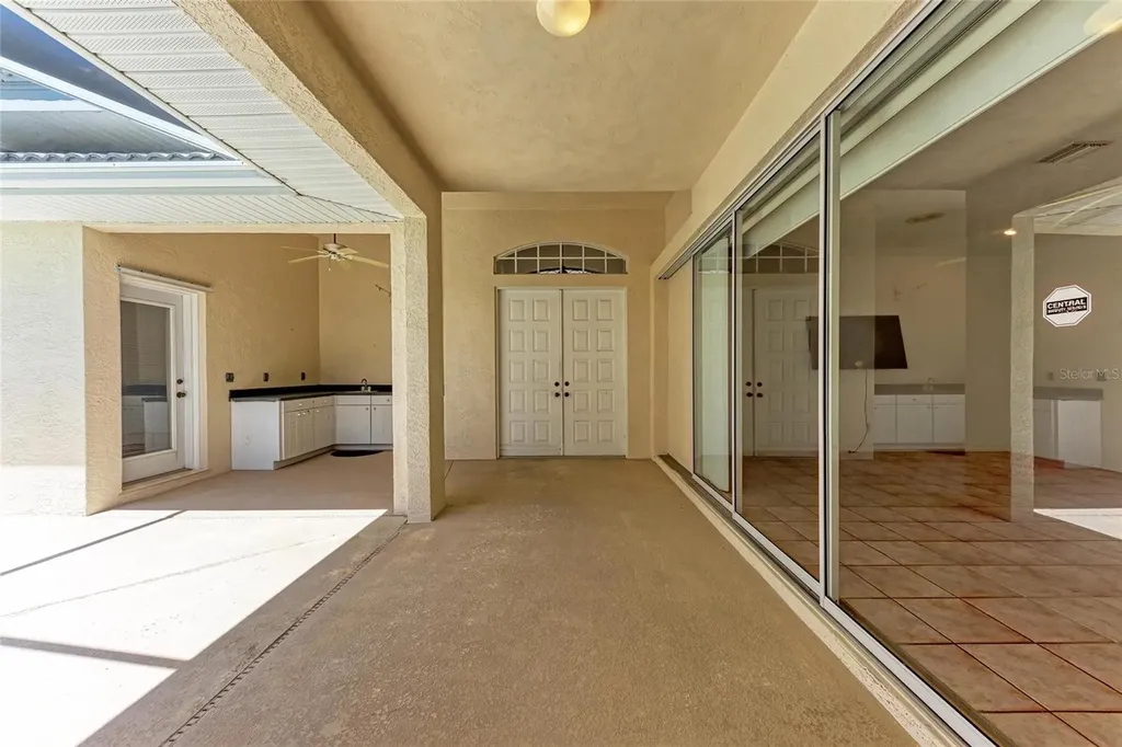 585 Khyber Lane Venice FL 34293