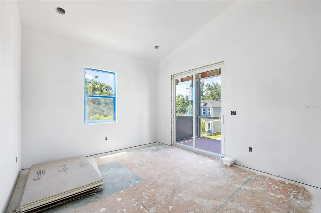 110 W Hiawatha Street Tampa FL 33604