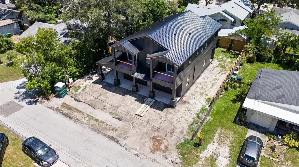 110 W Hiawatha Street Tampa FL 33604