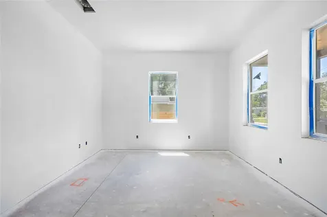 110 W Hiawatha Street Tampa FL 33604