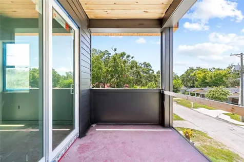 110 W Hiawatha Street Tampa FL 33604