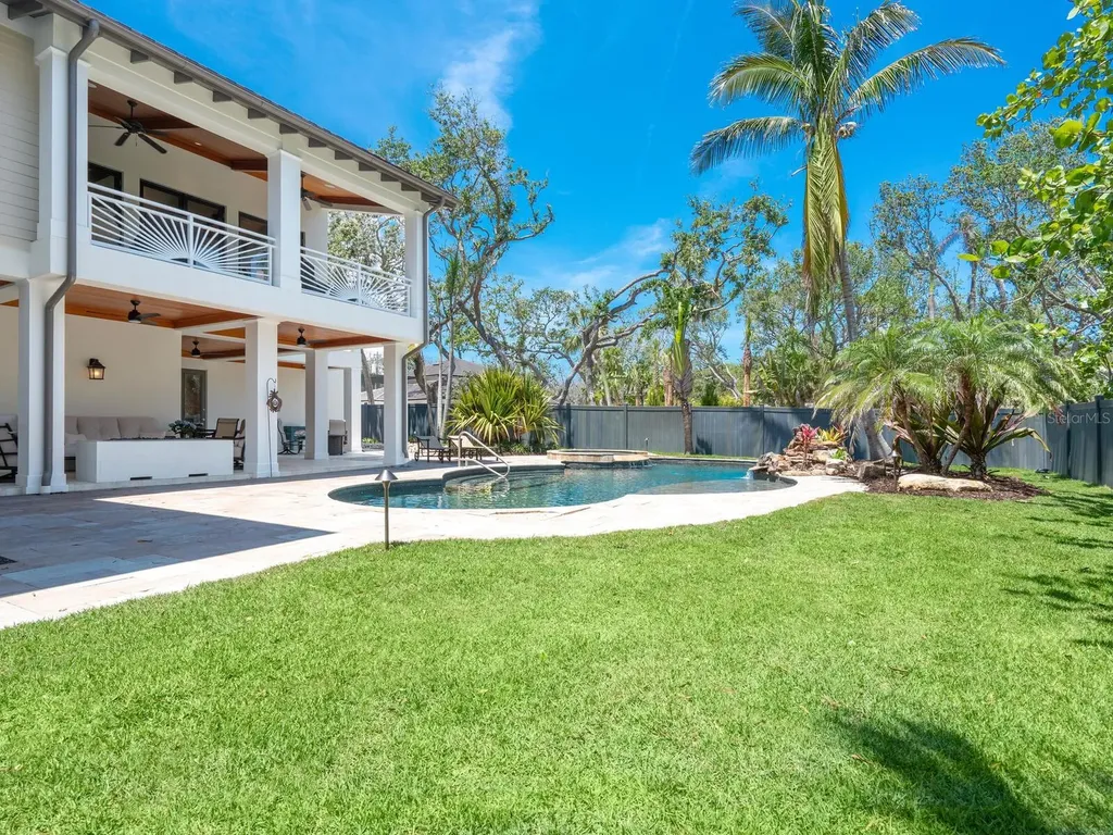 7333 Point Of Rocks Road Sarasota FL 34242