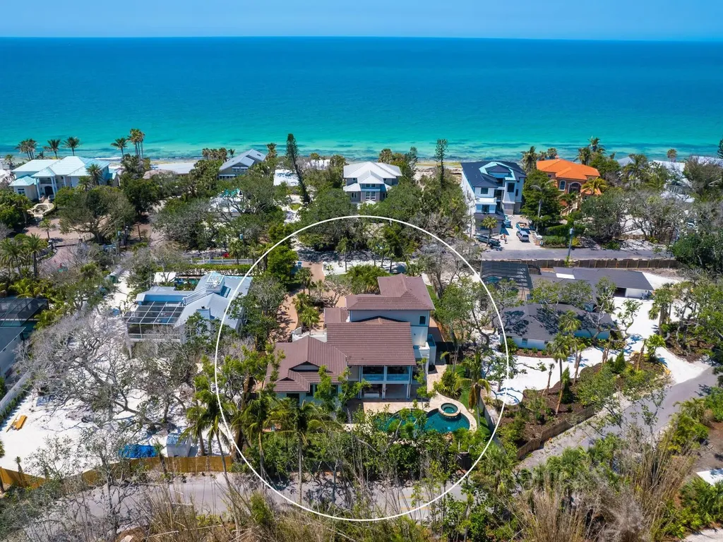 7333 Point Of Rocks Road Sarasota FL 34242