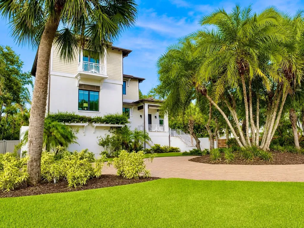 7333 Point Of Rocks Road Sarasota FL 34242