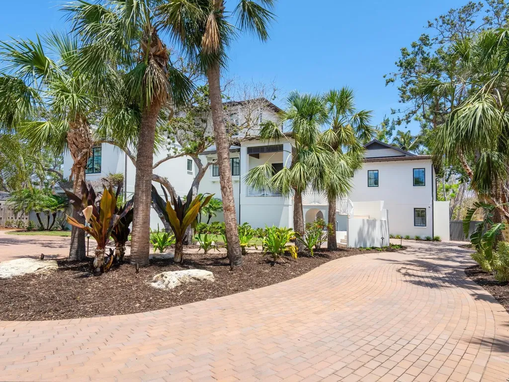 7333 Point Of Rocks Road Sarasota FL 34242