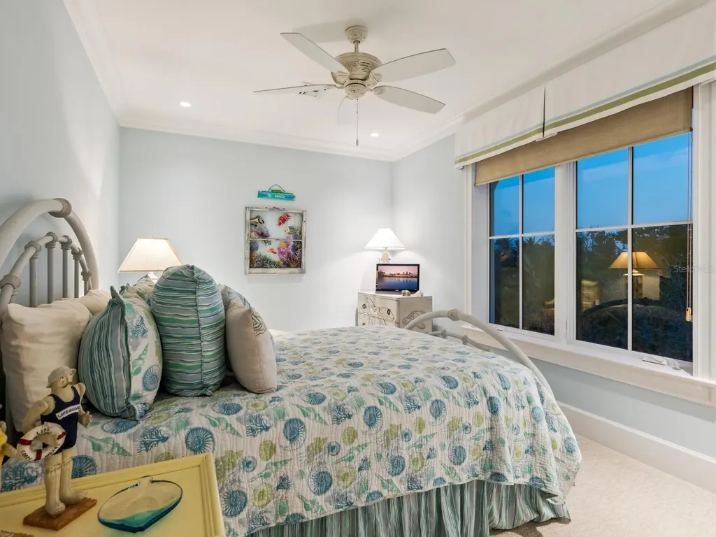 7333 Point Of Rocks Road Sarasota FL 34242
