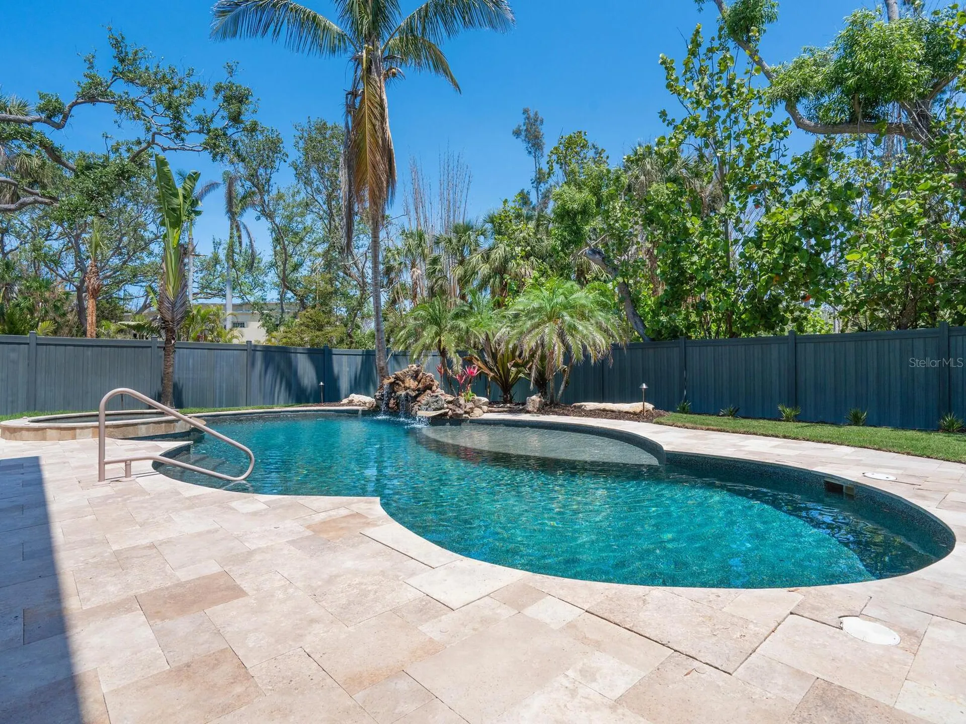 7333 Point Of Rocks Road Sarasota FL 34242