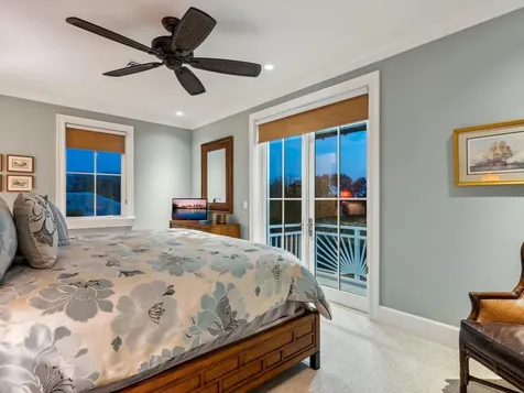 7333 Point Of Rocks Road Sarasota FL 34242