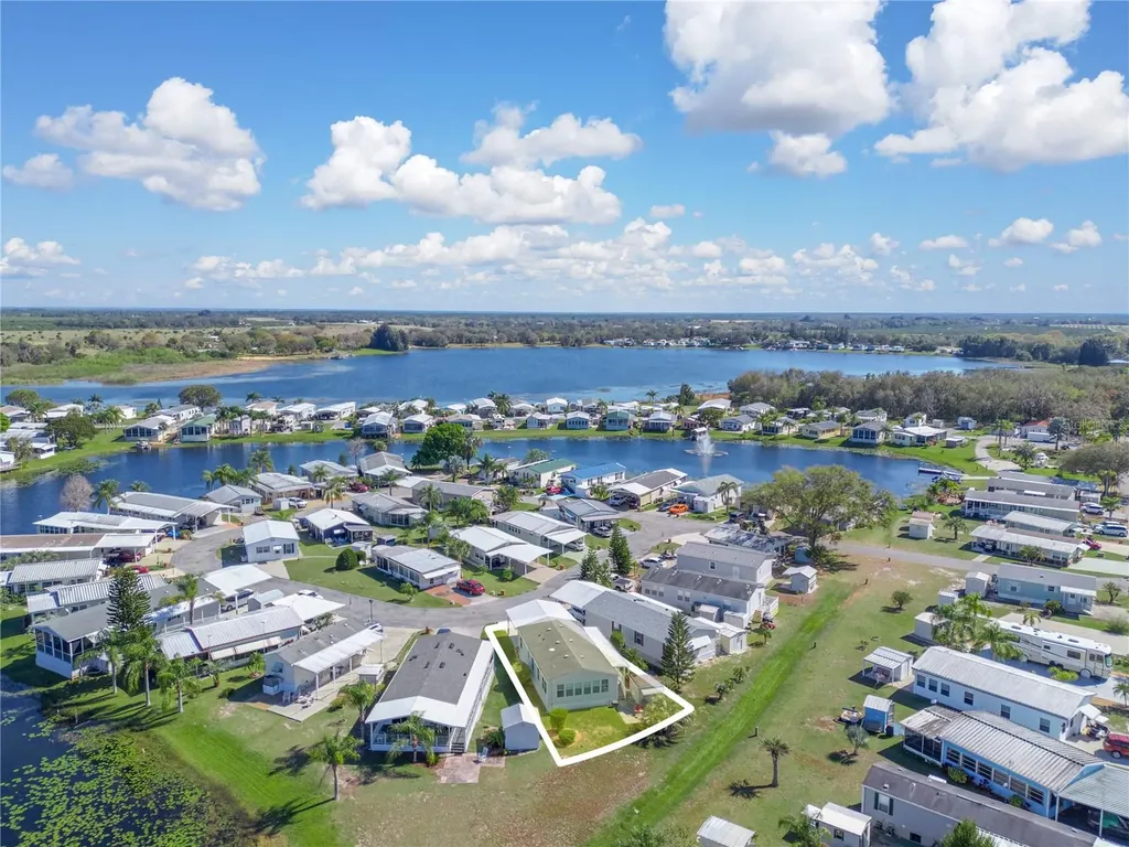 43 Red Quill Circle Lake Wales FL 33898