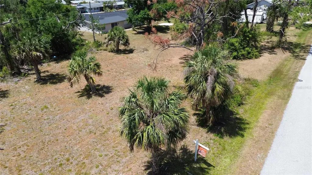 8331,8343 & 8337 Cypress Road Englewood FL 34224