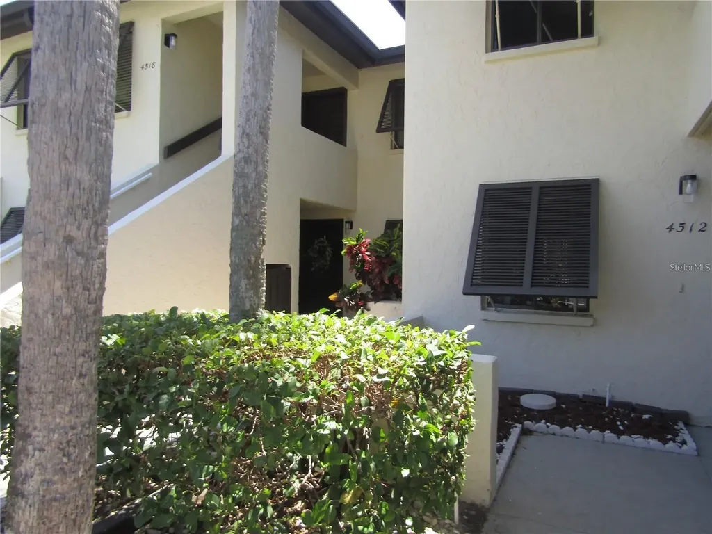 4516 Longwater Sarasota FL 34235