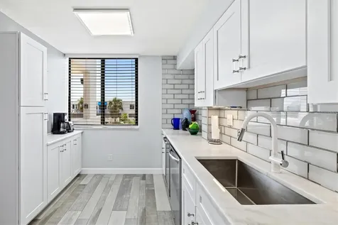 750 Bayport Way Longboat Key FL 34228