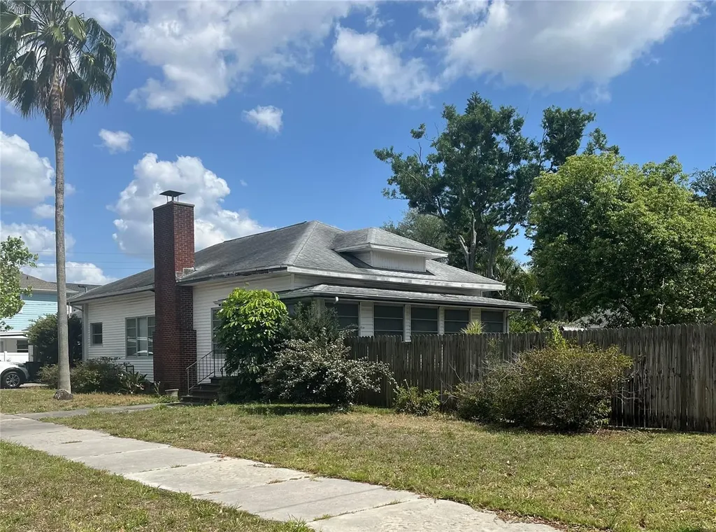 3210 W North B Street Tampa FL 33609