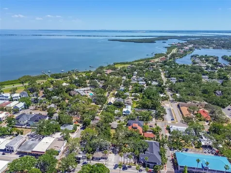 454 Main Street Safety Harbor FL 34695