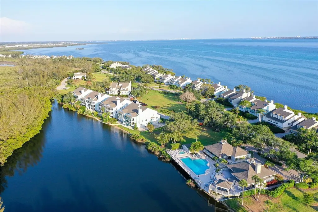 111 Tidy Island Boulevard Bradenton FL 34210