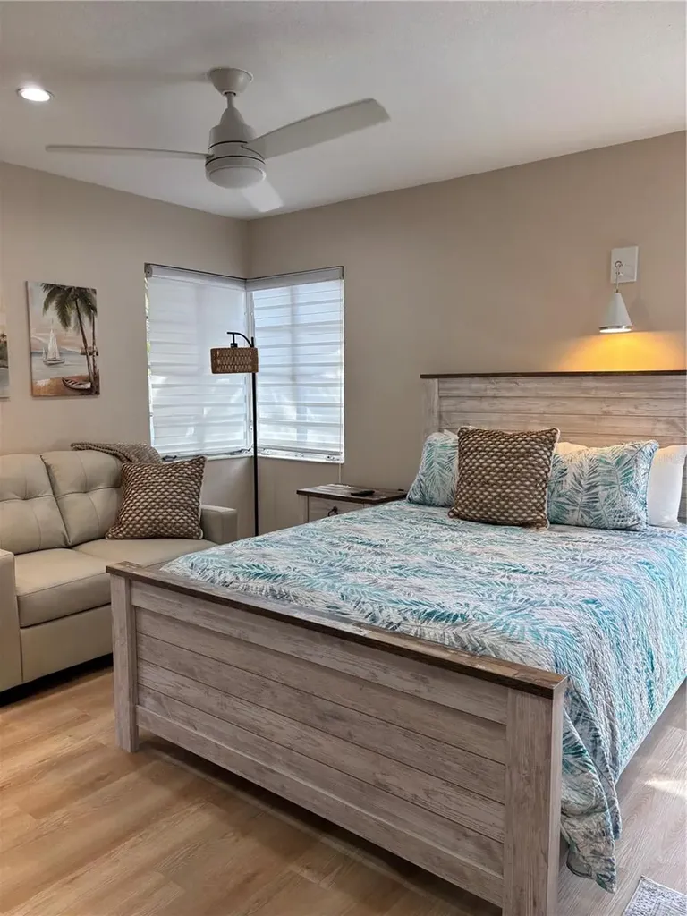 170 Roosevelt Drive Sarasota FL 34236