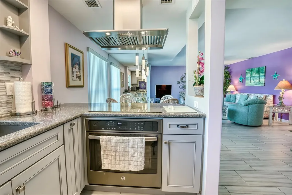 3701 5th Avenue Holmes Beach FL 34217