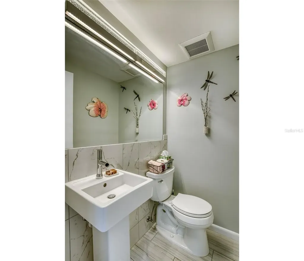 3701 5th Avenue Holmes Beach FL 34217