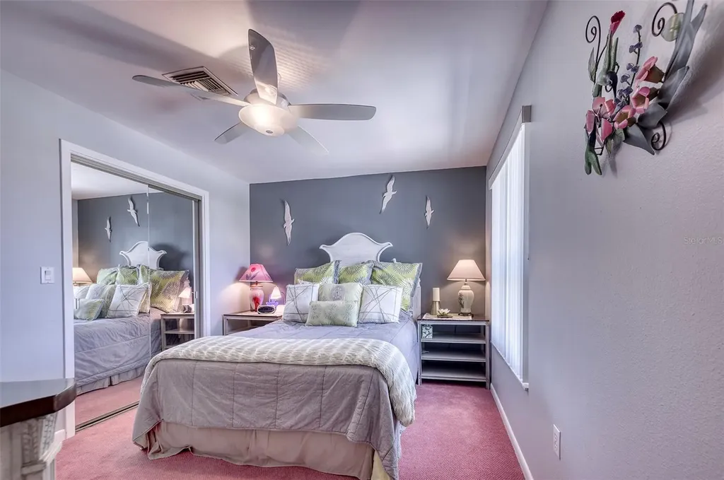 3701 5th Avenue Holmes Beach FL 34217