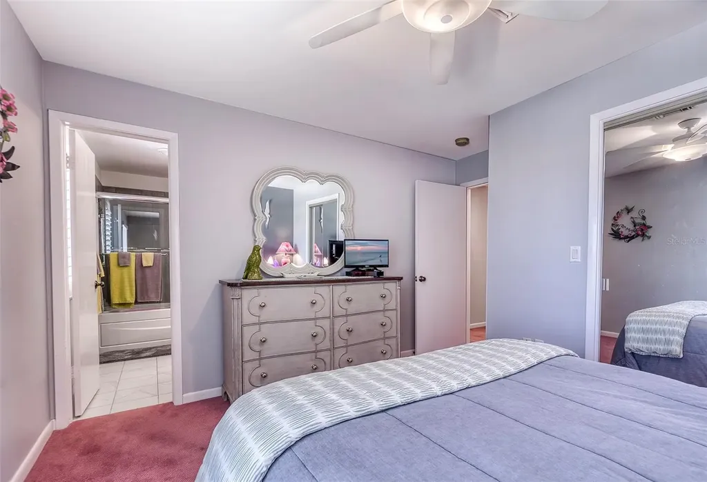 3701 5th Avenue Holmes Beach FL 34217