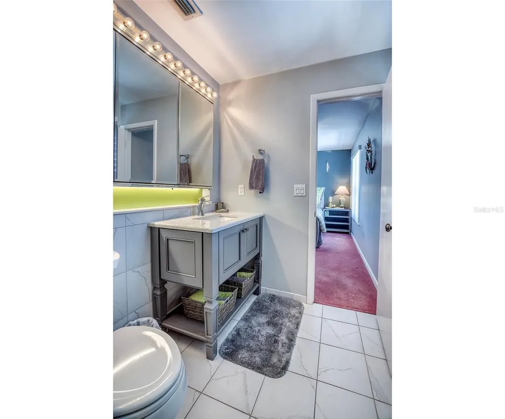 3701 5th Avenue Holmes Beach FL 34217