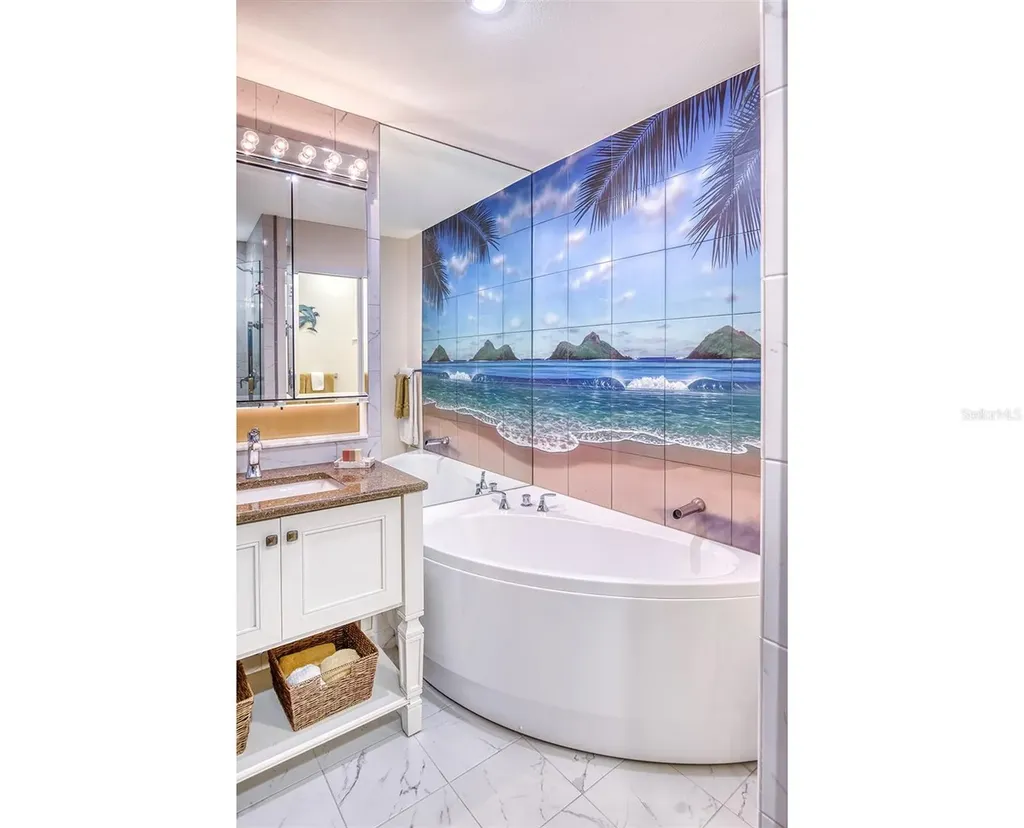 3701 5th Avenue Holmes Beach FL 34217